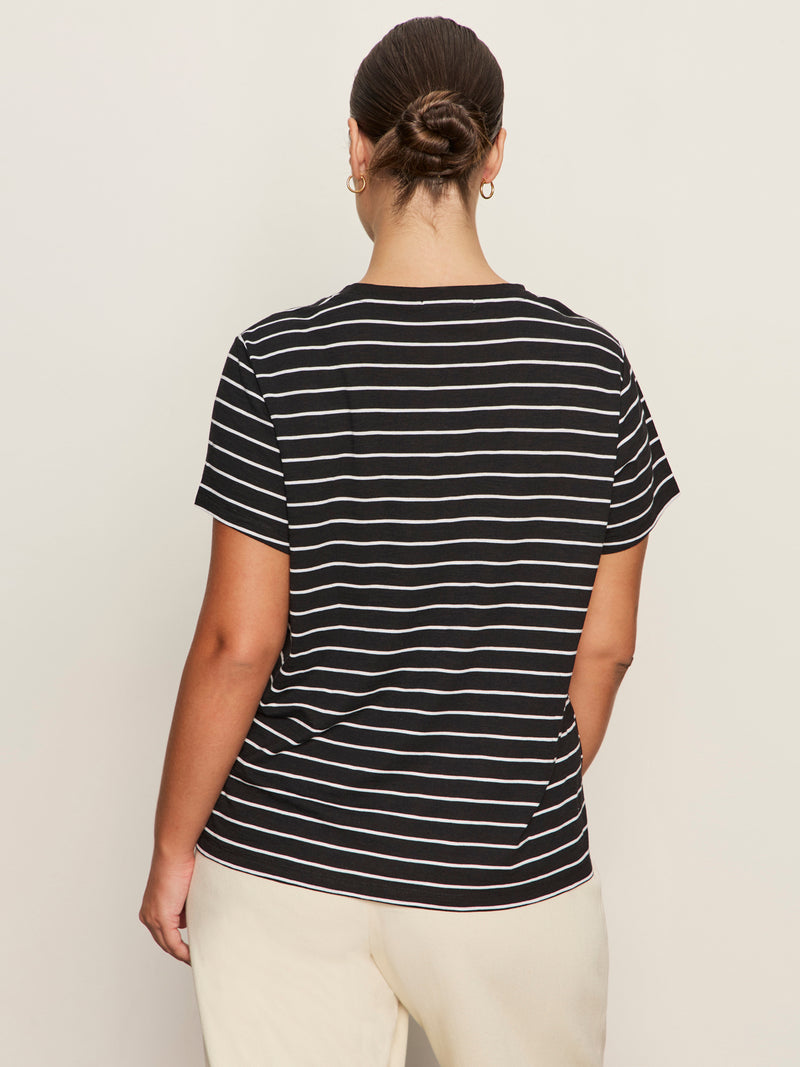 The Perfect Tee White/Black Stripe 5 Extended Sizing alt 4