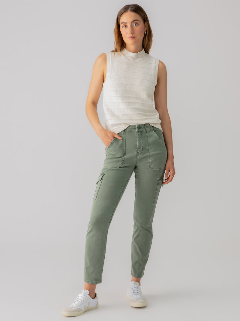 Sculpted Hayden Cargo Standard Rise Pant Dark Spruce alt 3
