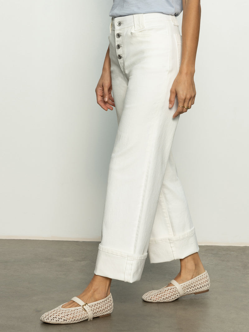 Luna Cuffed Standard Rise Jeans Bleached White alt 4