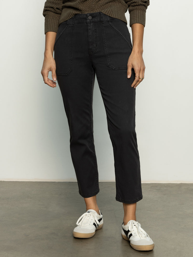 Sculpted Hayden Standard Rise Straight Crop Pant Black