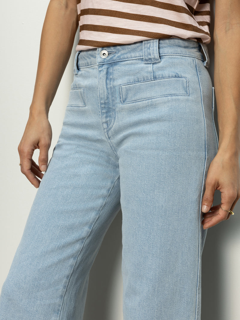 Voyage Standard High Rise Crop Jeans Winner's Circle alt 4