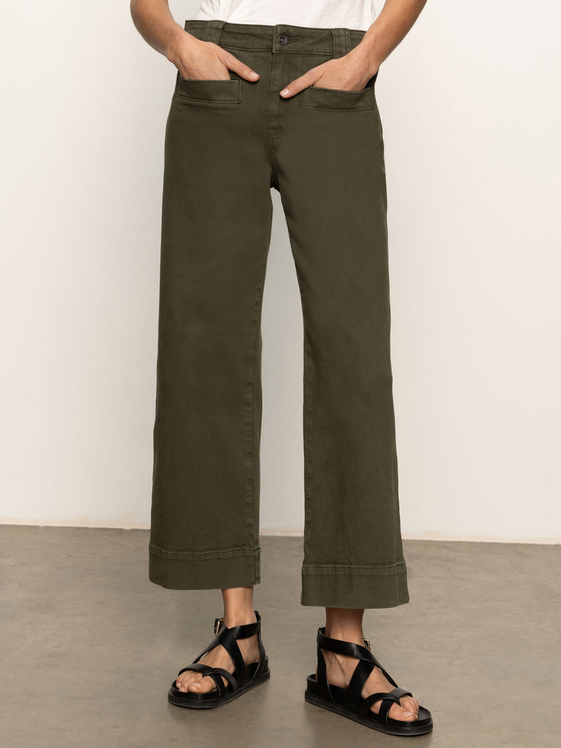 Voyage Standard High Rise Crop Pant Kalamata alt 3