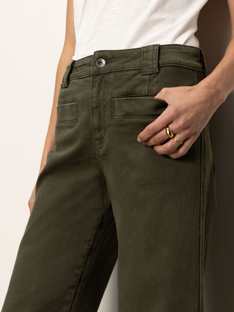 Voyage Standard High Rise Crop Pant Kalamata