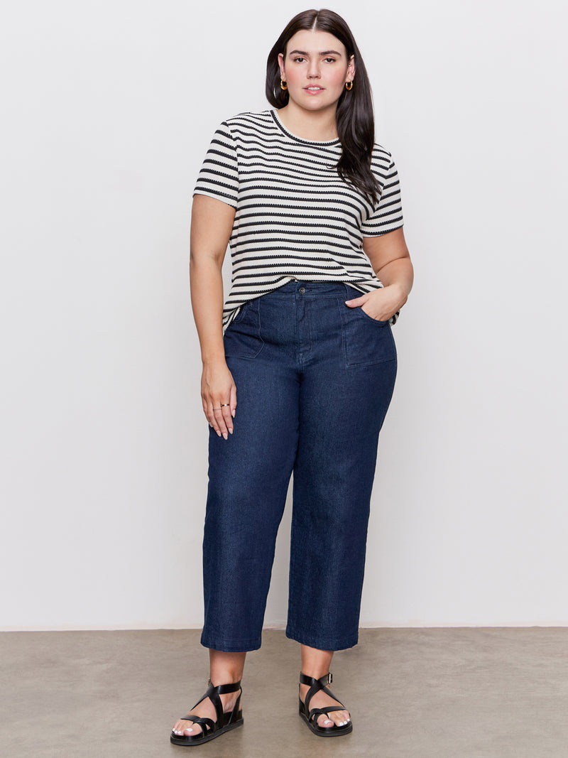 Perfect Textured Tee Macrame Black Stripe Extended Sizing alt 4