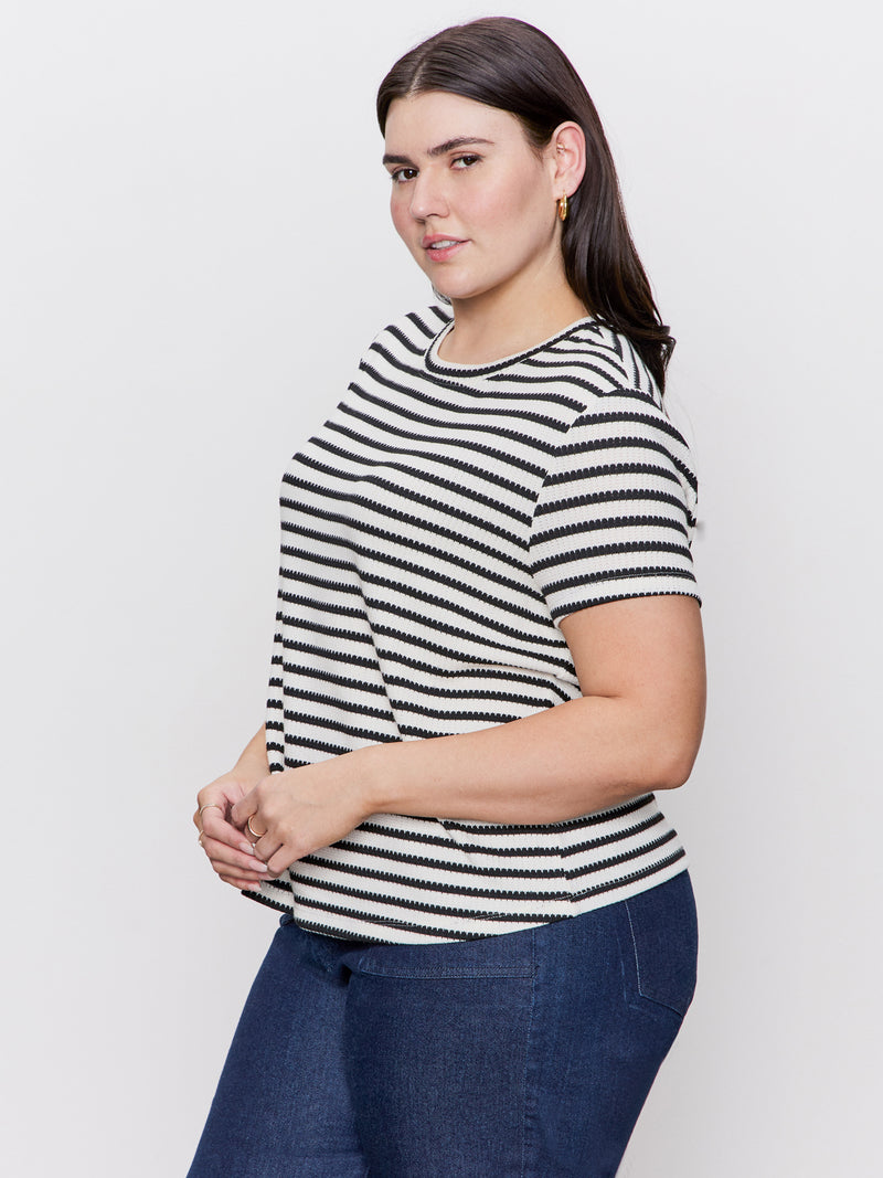Perfect Textured Tee Macrame Black Stripe Extended Sizing alt 3