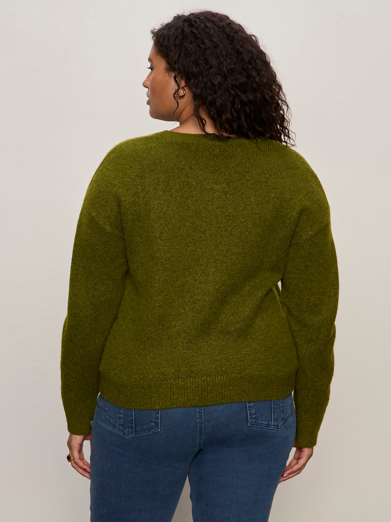 Must-Have Cardi Martini Olive alt 5