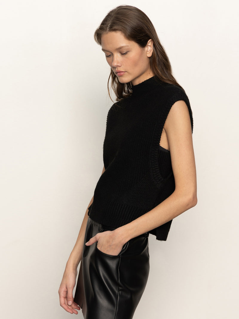 City Sweater Shell Black alt 2