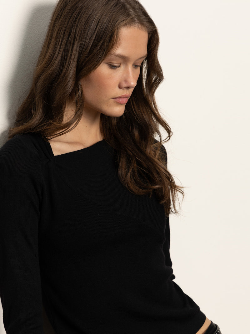 Long Sleeve Shoulder Twist Top Black alt 5