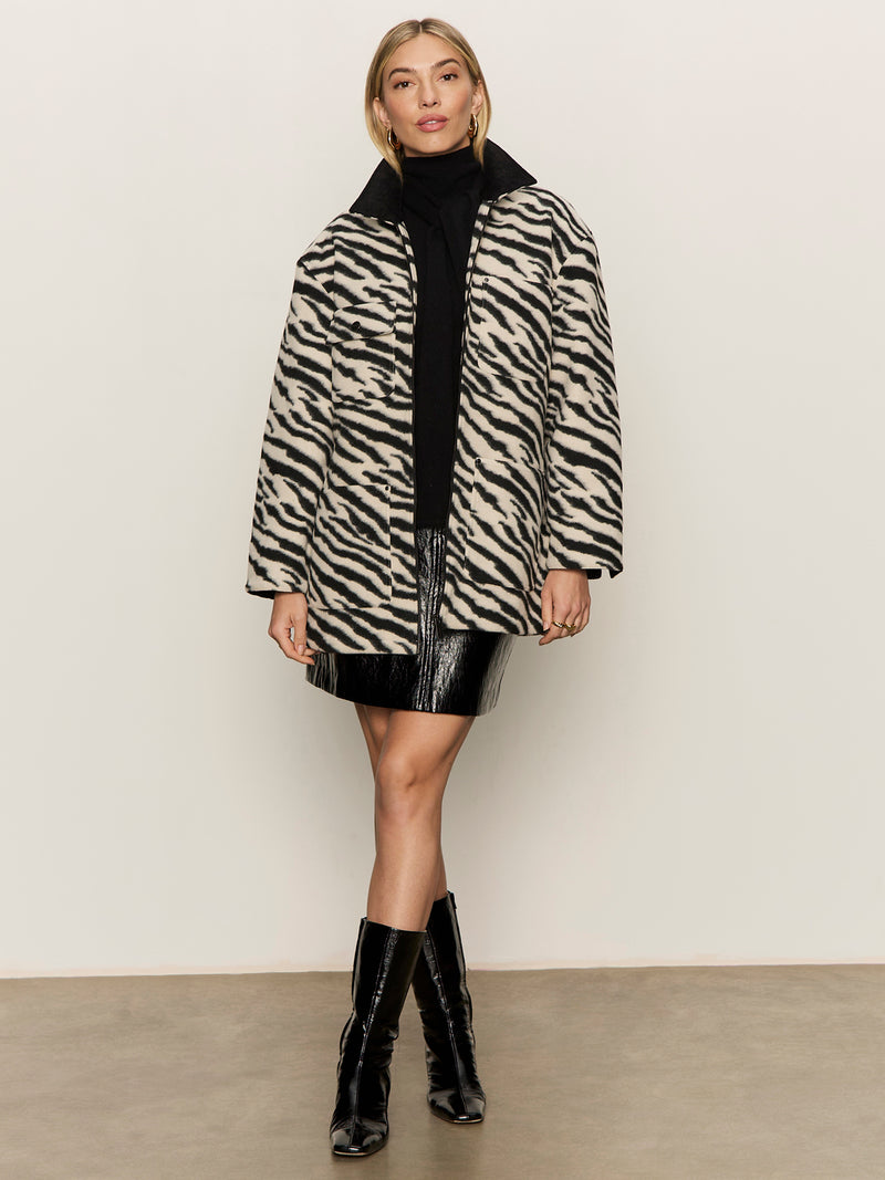 Scarf Sweater Shell Black alt 4