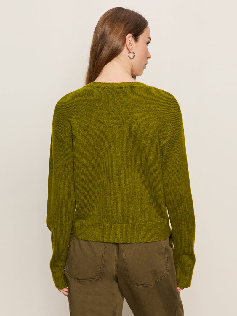 Must-Have Cardi Martini Olive alt 3