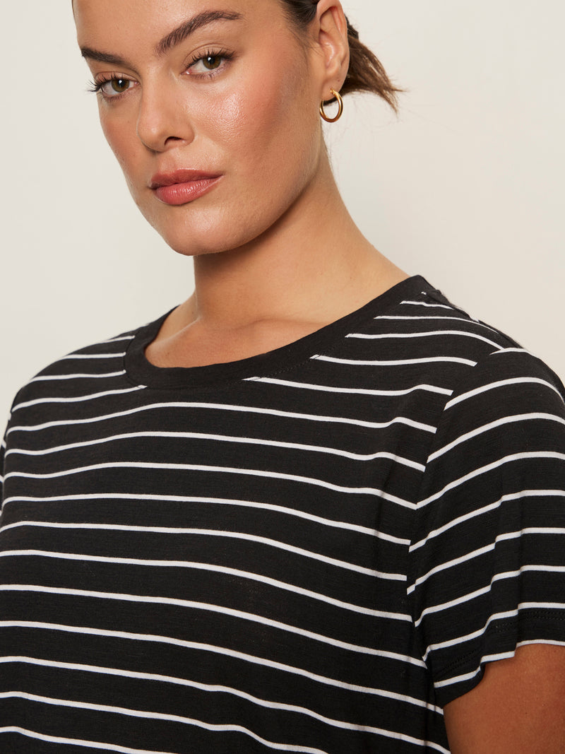 The Perfect Tee White/Black Stripe 5 Extended Sizing