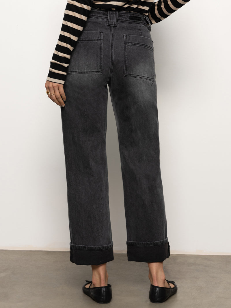 Luna Cuffed Standard Rise Jeans Dark Smoke alt 1