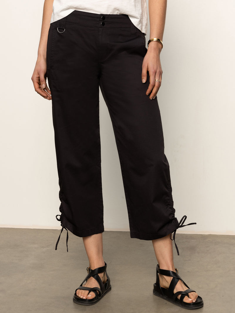 Utility High Rise Capri Pant Black alt 5