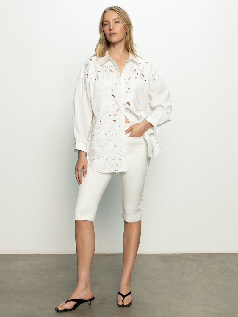 Sculpted Decks High Rise Capri Pant Bleached White alt 4