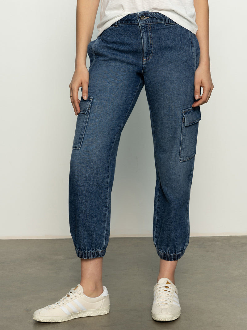 Take Over Jogger Mid-Rise Jeans Wow Me alt 3