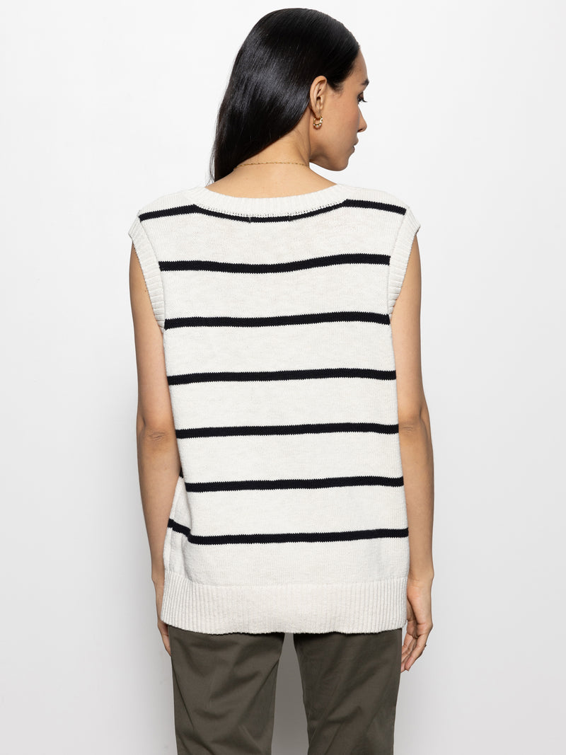 Boyfriend Sweater Vest Chalk with Black alt 1